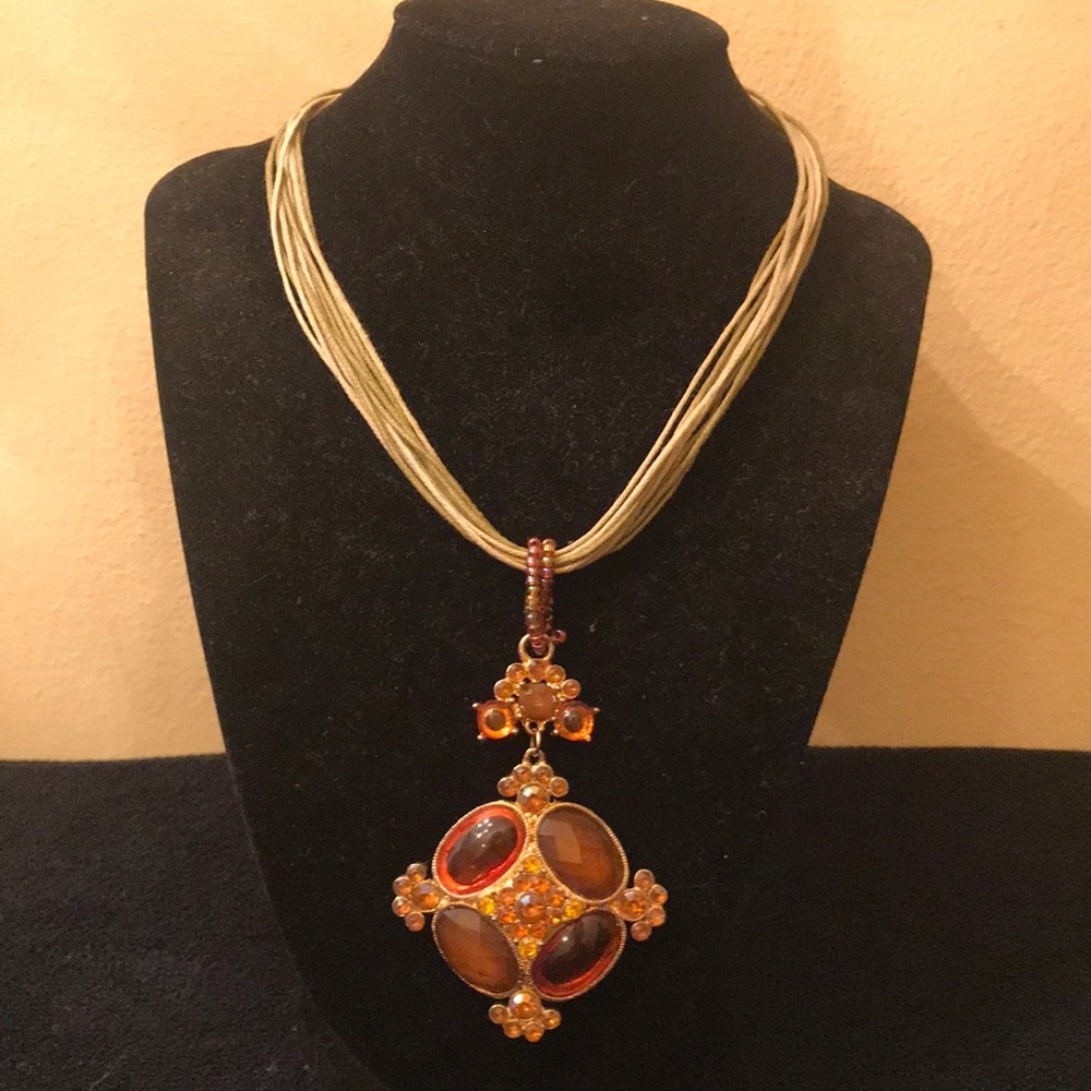 🧡🎉HP🧡🎉  Pretty Costume Amber jeweled necklace